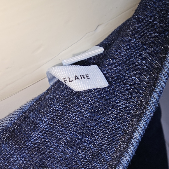 Ann Taylor Loft Flare Jeans in Darkwash sz 30/10 - Picture 9 of 10